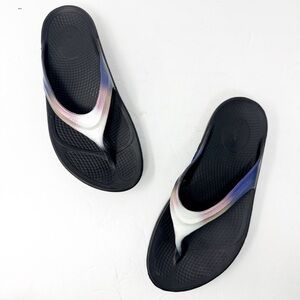 Oofos Women’s OOlala Recovery Comfort Sandals Purple Pink Size 8